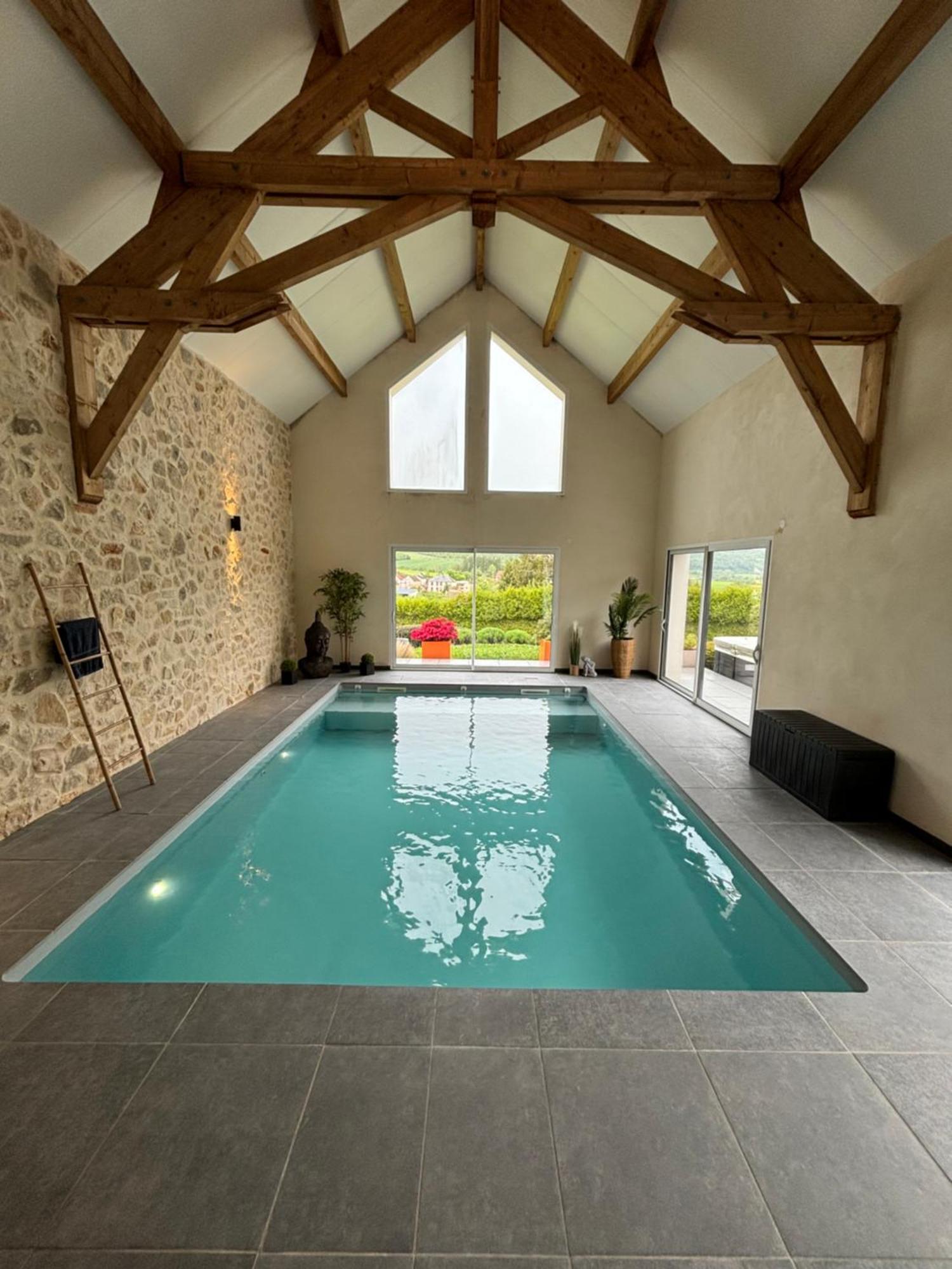 Les Deux Piliers Villa Courthiezy